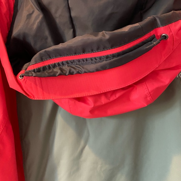 The North Face rain coat size S - Picture 5 of 6